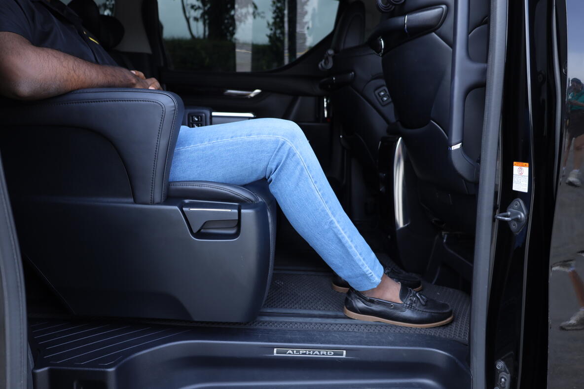 Toyota Alphard / Vellfire