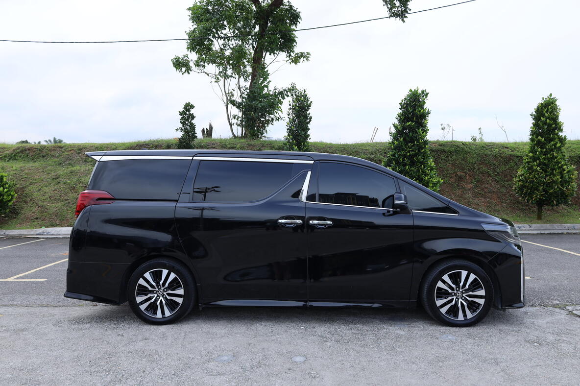 Toyota Alphard / Vellfire