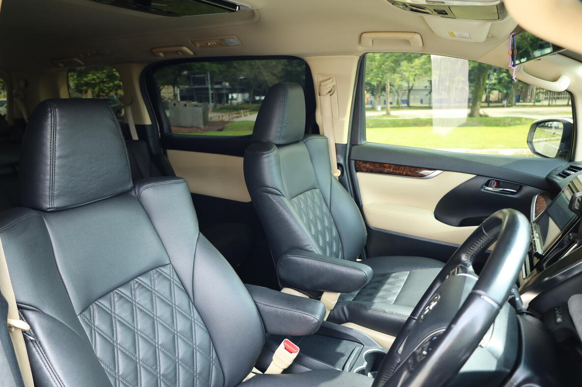 Toyota Alphard / Vellfire