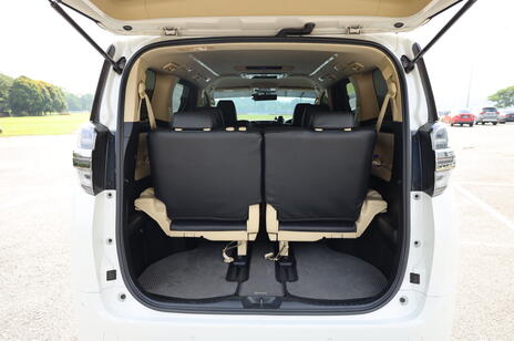 Toyota Alphard / Vellfire