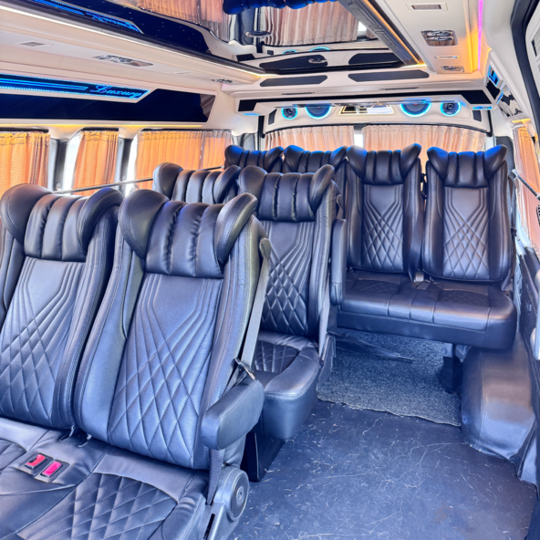 VIP Van middle seat